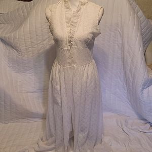 Vintage Bardinella Designs lace robe